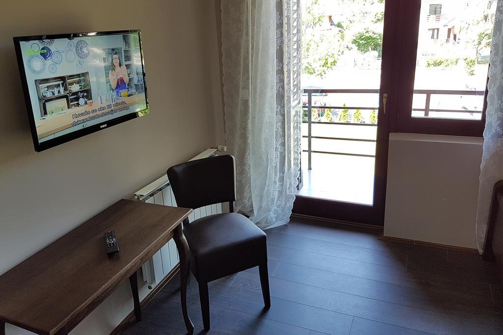 Apartmani Simic Valjevo Ngoại thất bức ảnh