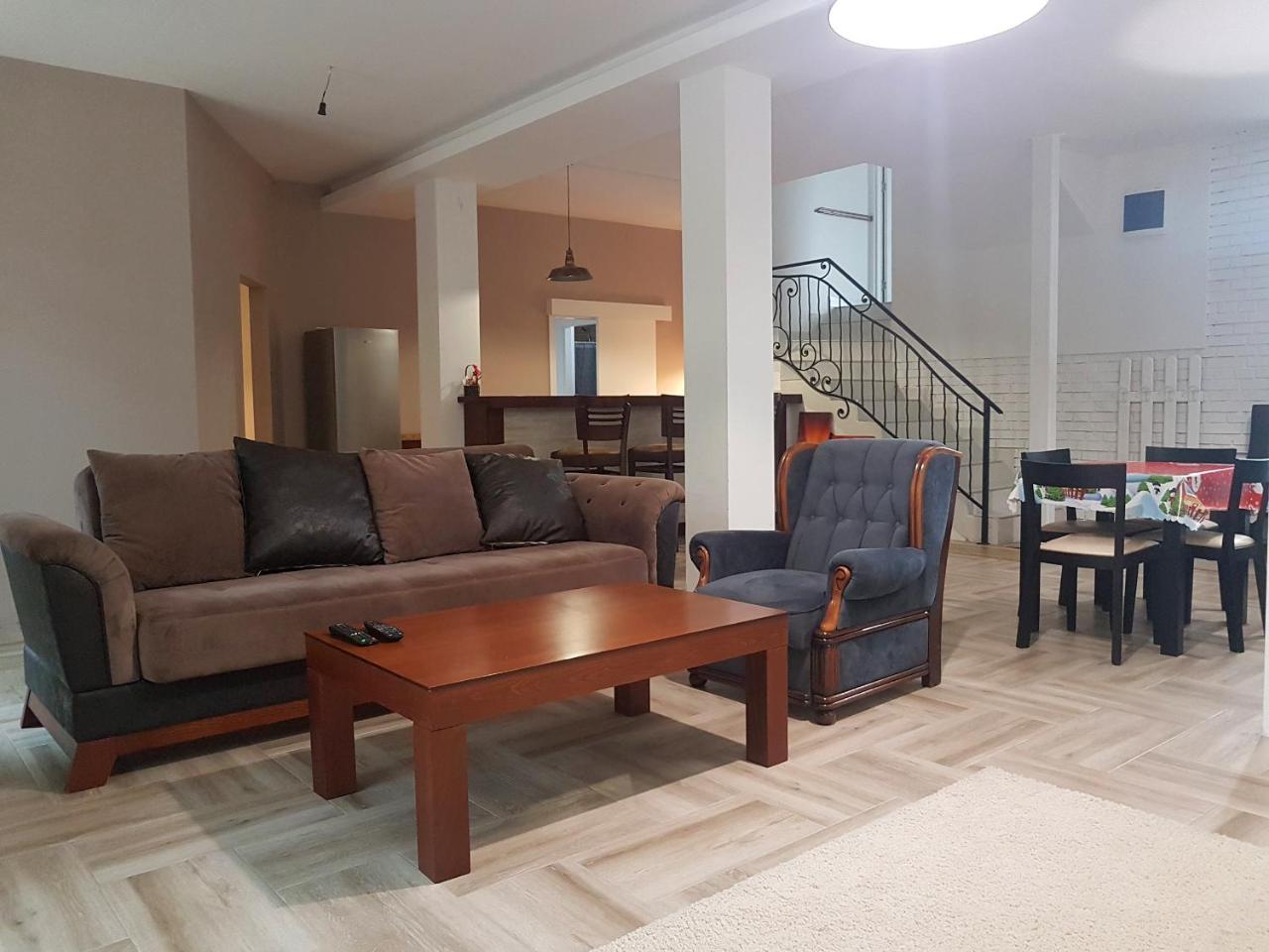 Apartmani Simic Valjevo Ngoại thất bức ảnh