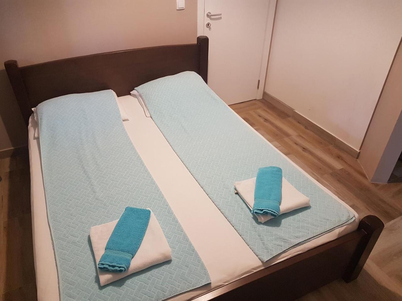 Apartmani Simic Valjevo Ngoại thất bức ảnh